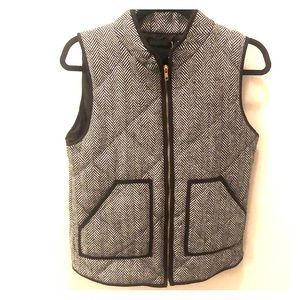 NWT Houndstooth Vest